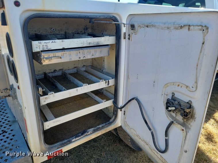 image for item NK9796 2017 Ford F450 Super Duty Ext. Cab utility / service truck