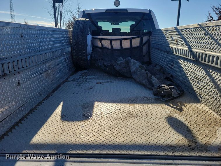 image for item NK9796 2017 Ford F450 Super Duty Ext. Cab utility / service truck