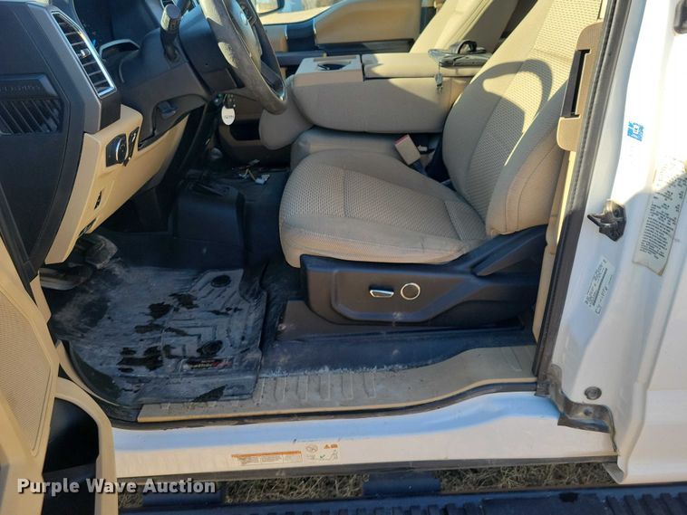 image for item NK9796 2017 Ford F450 Super Duty Ext. Cab utility / service truck