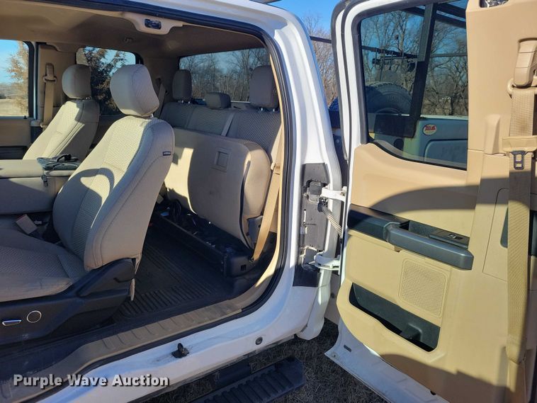 image for item NK9796 2017 Ford F450 Super Duty Ext. Cab utility / service truck