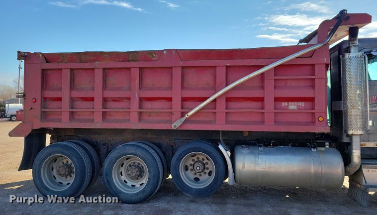 image for item NK9798 1990 Peterbilt 379 dump truck