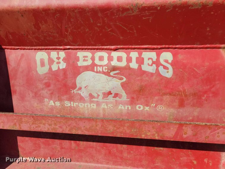 image for item NK9798 1990 Peterbilt 379 dump truck