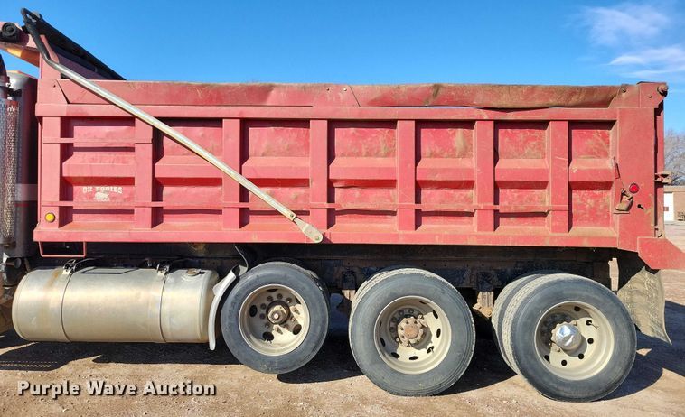 image for item NK9798 1990 Peterbilt 379 dump truck