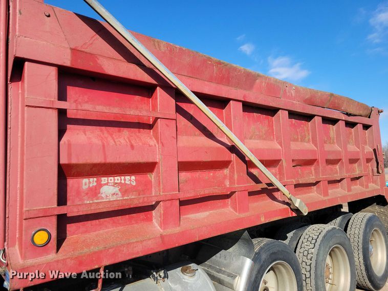 image for item NK9798 1990 Peterbilt 379 dump truck