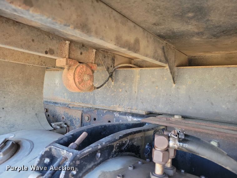 image for item NK9798 1990 Peterbilt 379 dump truck