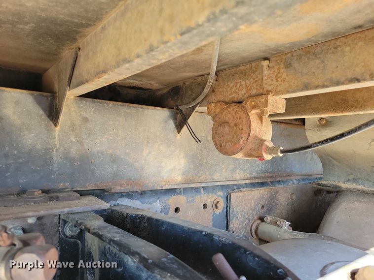 image for item NK9798 1990 Peterbilt 379 dump truck