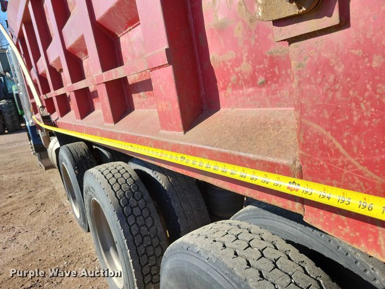 image for item NK9798 1990 Peterbilt 379 dump truck