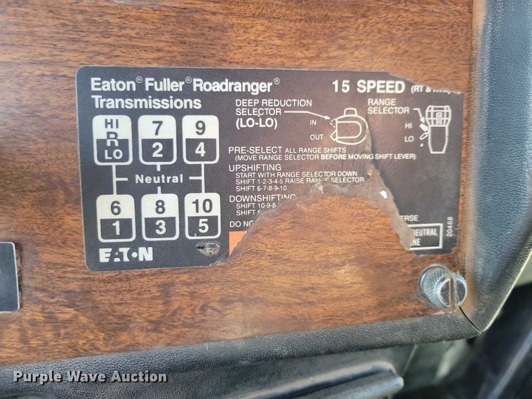 image for item NK9798 1990 Peterbilt 379 dump truck