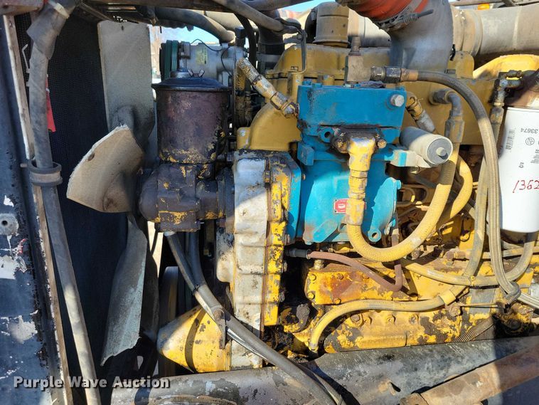 image for item NK9798 1990 Peterbilt 379 dump truck