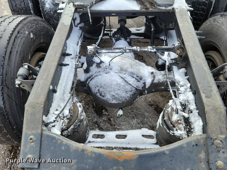 image for item NK9814 2020 Volvo VNL semi truck