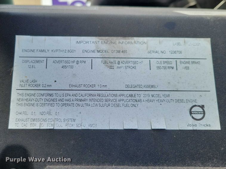 image for item NK9814 2020 Volvo VNL semi truck