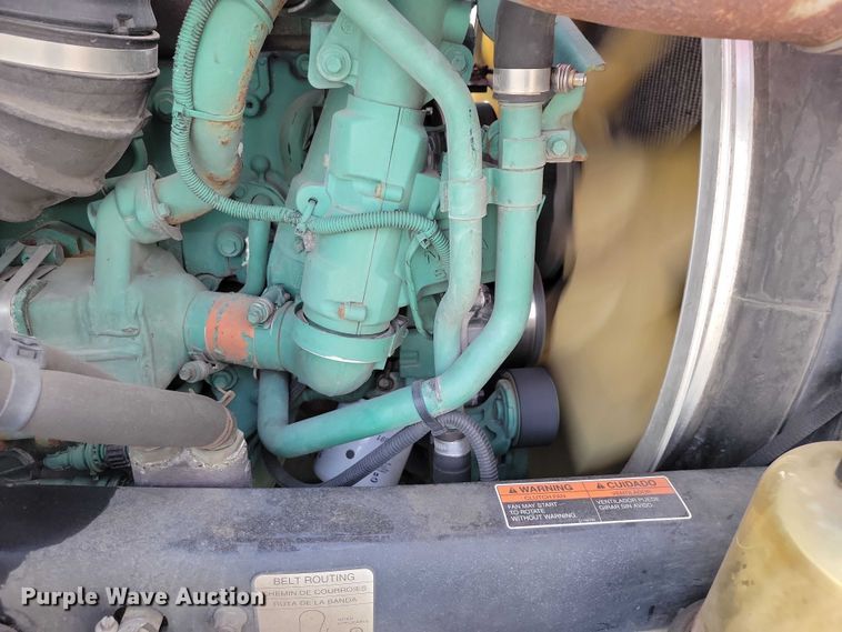 image for item NK9814 2020 Volvo VNL semi truck