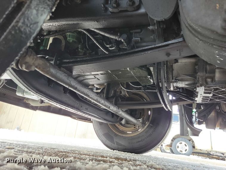 image for item NK9814 2020 Volvo VNL semi truck