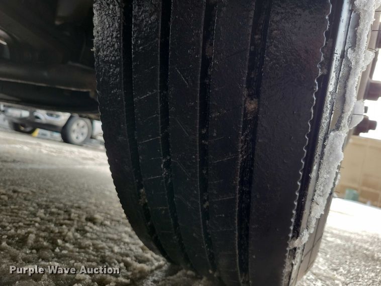 image for item NK9814 2020 Volvo VNL semi truck