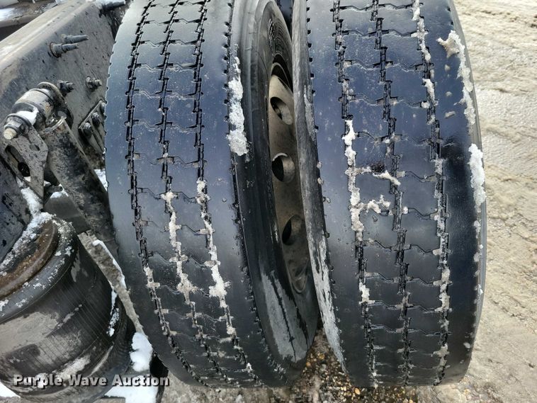 image for item NK9814 2020 Volvo VNL semi truck