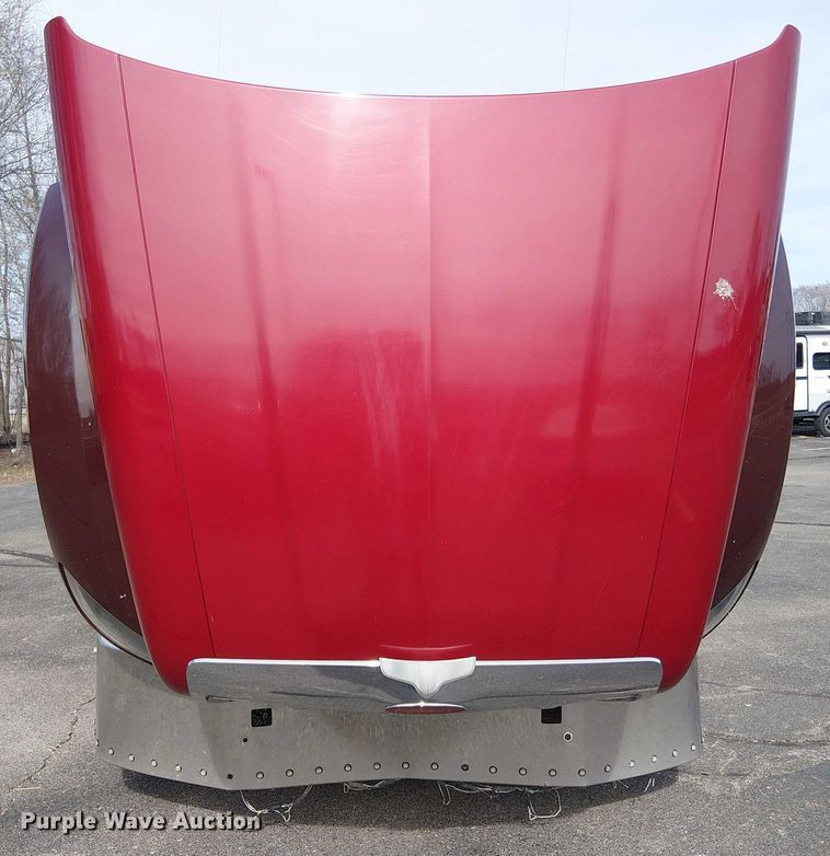 image for item OJ9947 2015 Peterbilt 579 semi truck