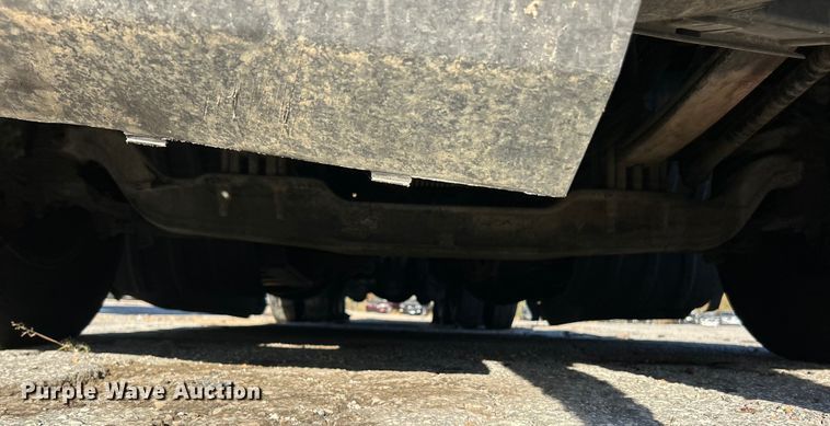 image for item YA1019 2017 Kenworth T680 semi truck