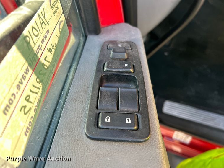 image for item YA1019 2017 Kenworth T680 semi truck