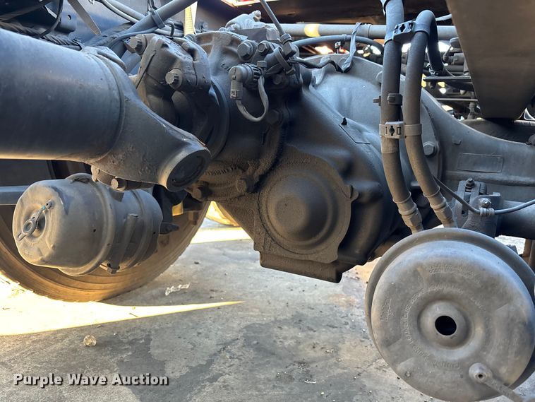 image for item YA1259 2019 Freightliner Cascadia semi truck