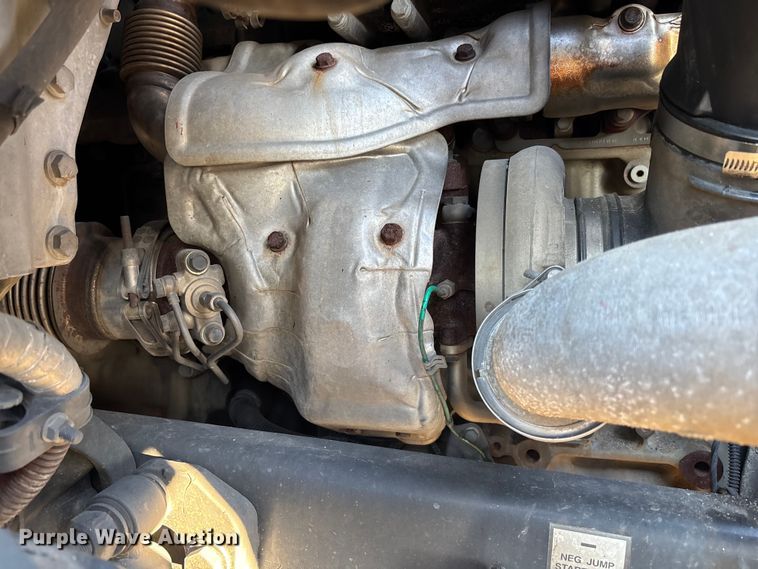 image for item YA1259 2019 Freightliner Cascadia semi truck