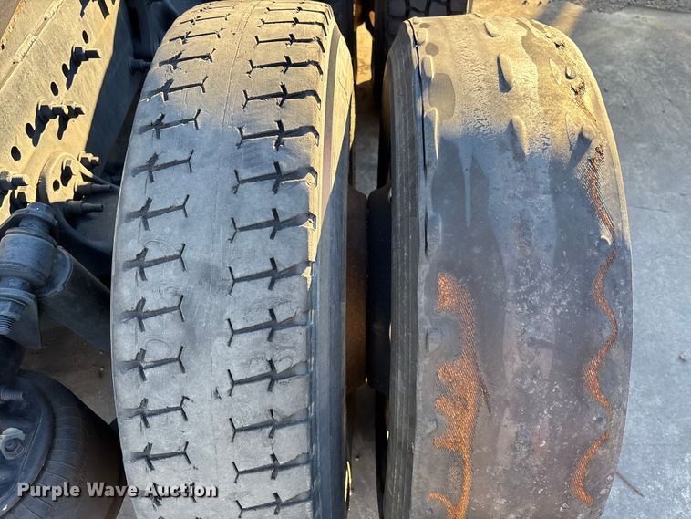 image for item YA1259 2019 Freightliner Cascadia semi truck