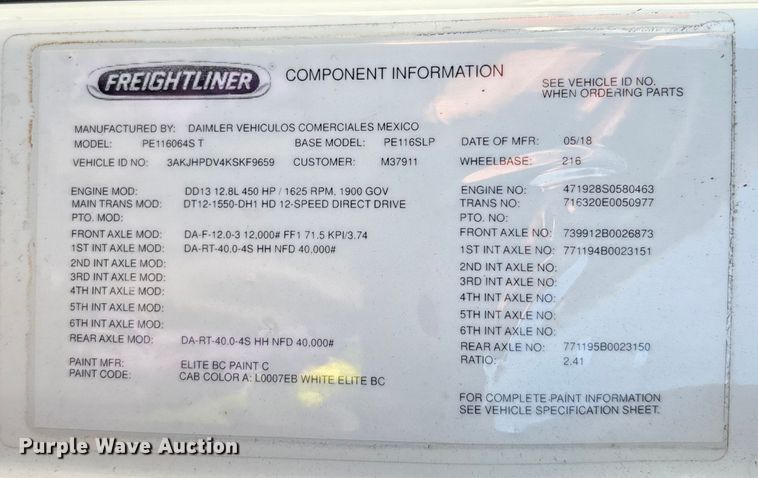 image for item YA1259 2019 Freightliner Cascadia semi truck