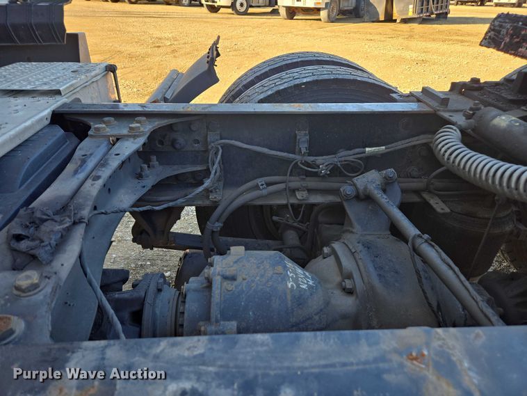 image for item YA1298 2019 Freightliner Cascadia  semi truck