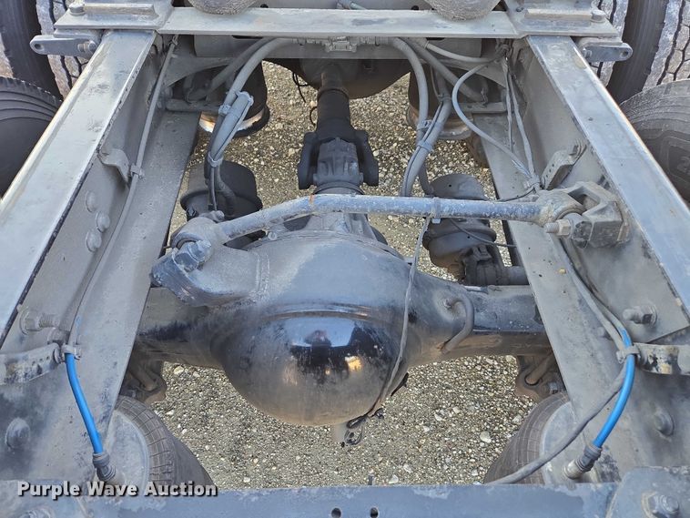 image for item YA1298 2019 Freightliner Cascadia  semi truck