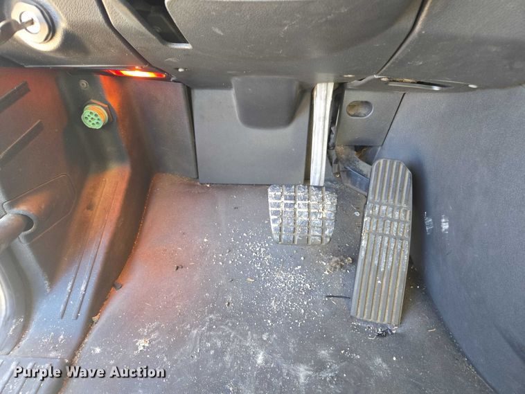 image for item YA1298 2019 Freightliner Cascadia  semi truck