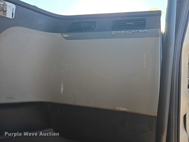 image for item YA1298 2019 Freightliner Cascadia  semi truck