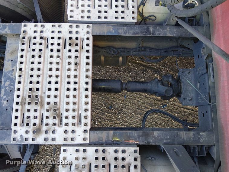 image for item YA1375 2018 Volvo VNL semi truck