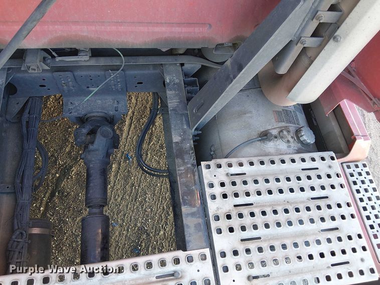 image for item YA1375 2018 Volvo VNL semi truck