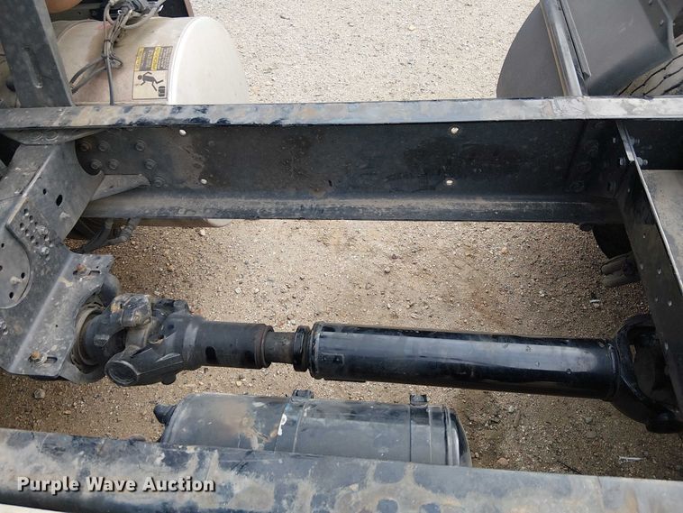 image for item YA1383 2017 Volvo VNL semi truck