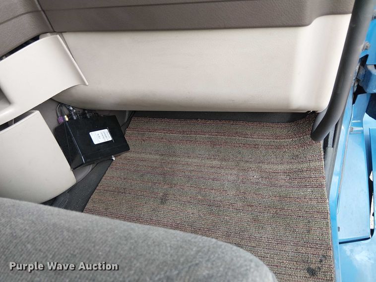 image for item YA1383 2017 Volvo VNL semi truck