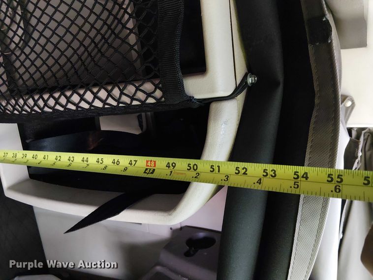 image for item YA1383 2017 Volvo VNL semi truck