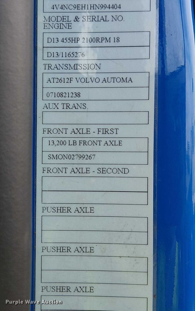 image for item YA1383 2017 Volvo VNL semi truck