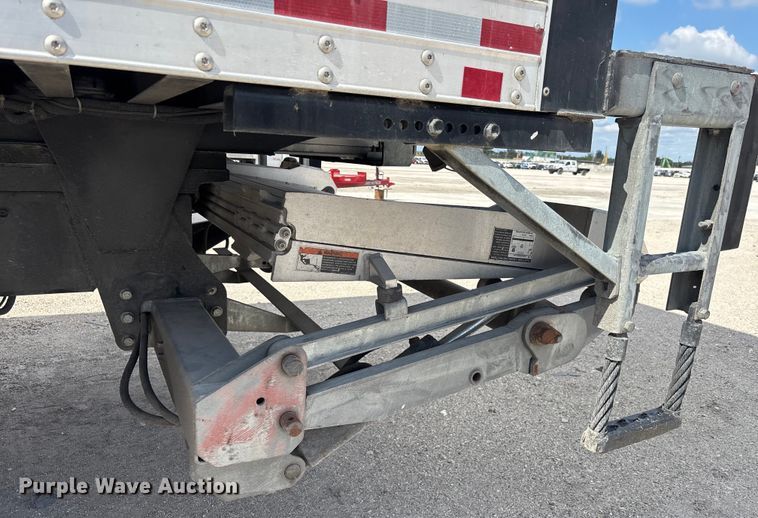 image for item YA1384 2019 Freightliner Business Class M2 box truck