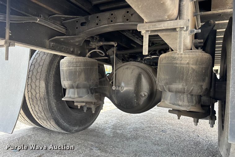 image for item YA1384 2019 Freightliner Business Class M2 box truck