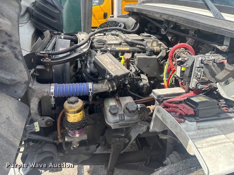 image for item YA1384 2019 Freightliner Business Class M2 box truck