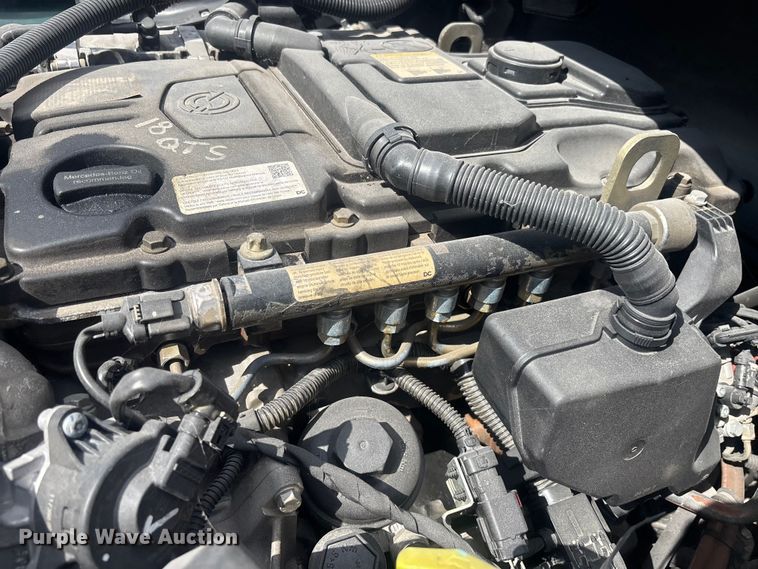 image for item YA1384 2019 Freightliner Business Class M2 box truck