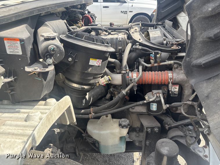 image for item YA1384 2019 Freightliner Business Class M2 box truck