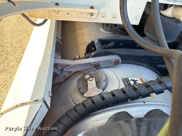 image for item YA1394 2017 Peterbilt 579  semi truck