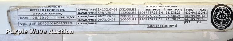 image for item YA1394 2017 Peterbilt 579  semi truck