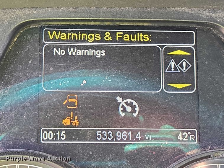 image for item YA1440 2019 Peterbilt 579 semi truck