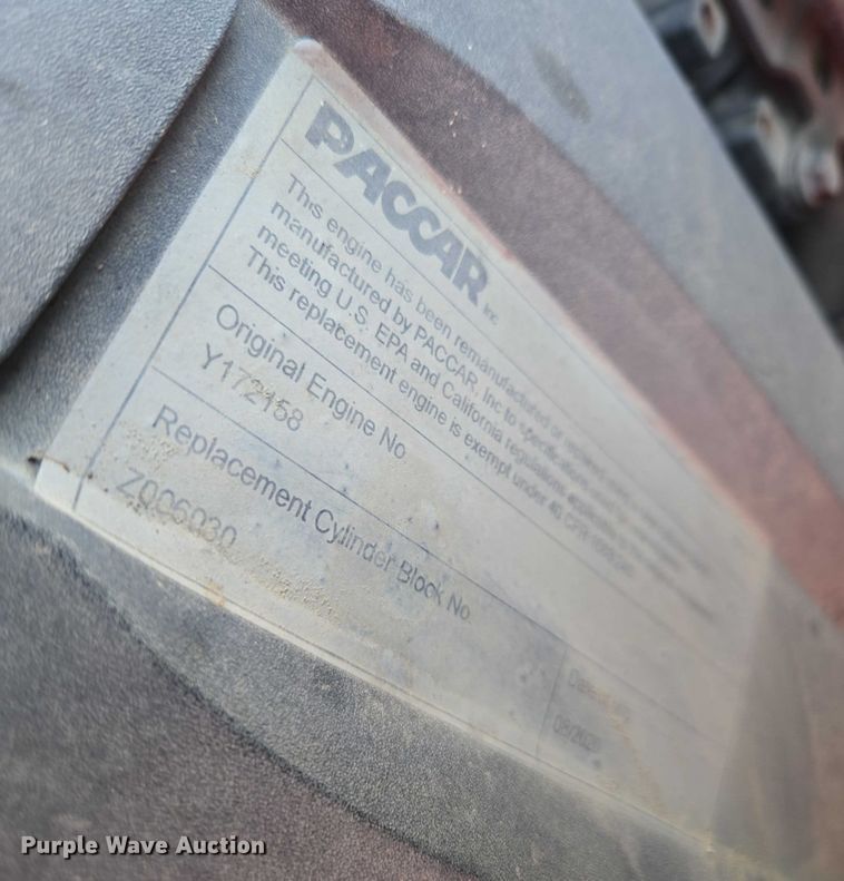 image for item YA1440 2019 Peterbilt 579 semi truck