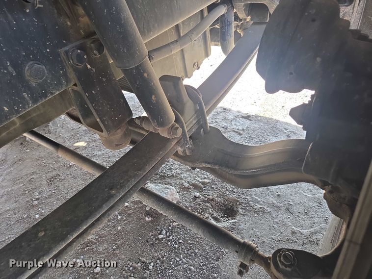 image for item YA1440 2019 Peterbilt 579 semi truck