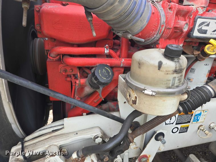 image for item YA1456 2018 Kenworth T680 semi truck