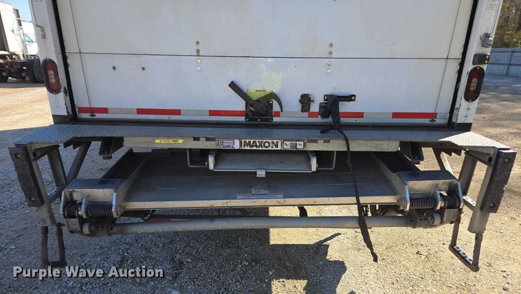 image for item YA1472 2019 Freightliner Business Class M2  box truck