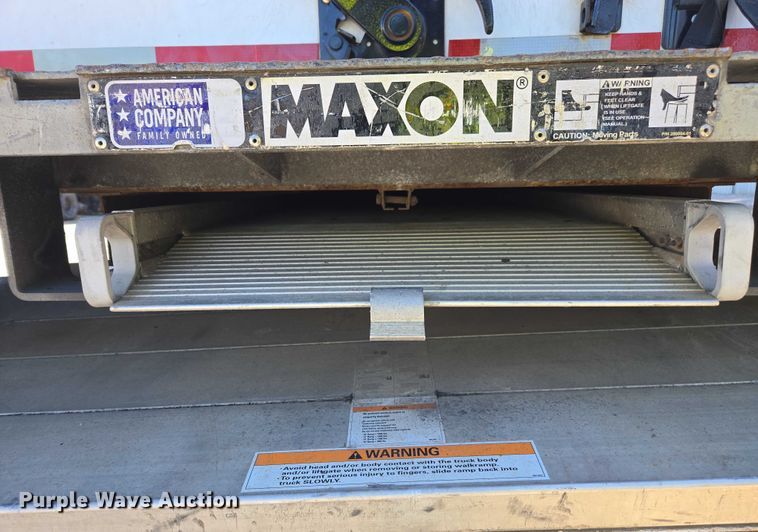 image for item YA1472 2019 Freightliner Business Class M2  box truck