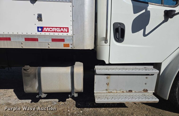 image for item YA1472 2019 Freightliner Business Class M2  box truck